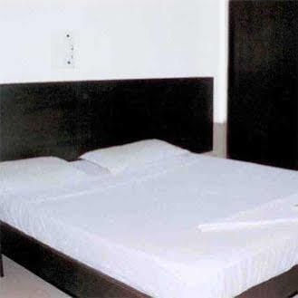 Check Inn Hotel Мумбай Екстериор снимка